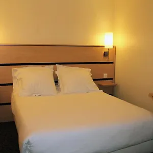 Hotel New Saint Lazare, Paris